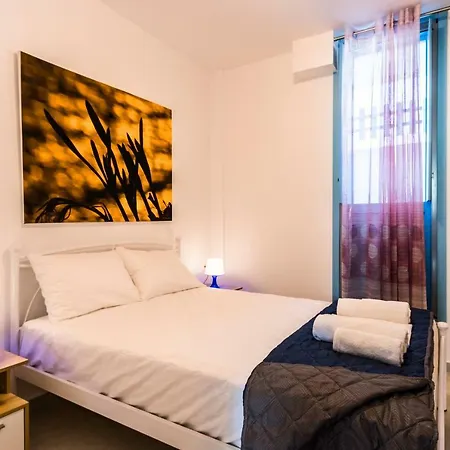 Adelphi ペリッサ