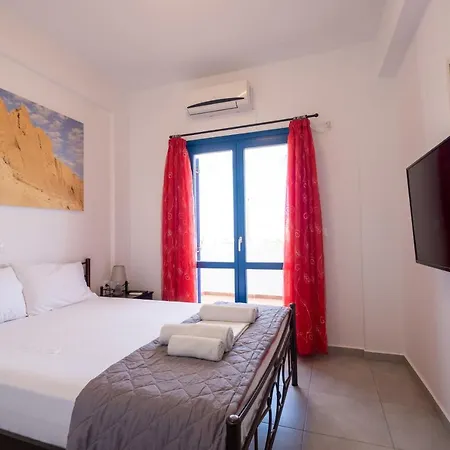 Adelphi Apartment *