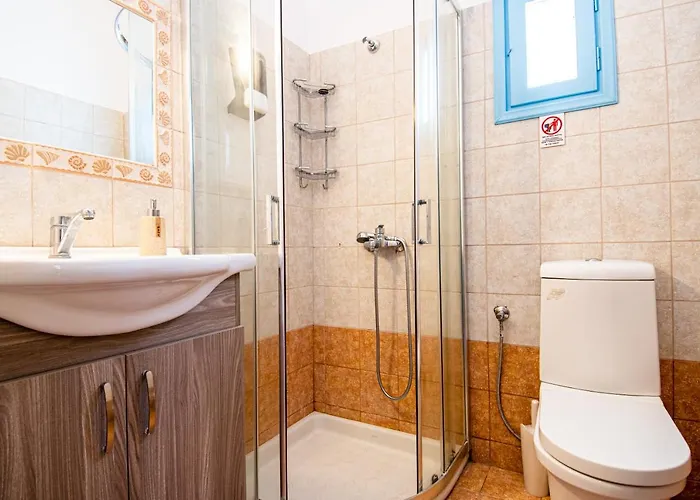 Adelphi Apartman Perísza