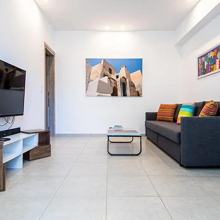 Adelphi Apartment Perissa (Santorini)