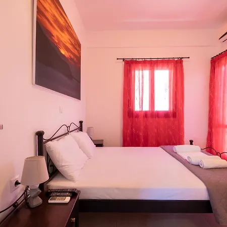 Appartement Adelphi Períssa